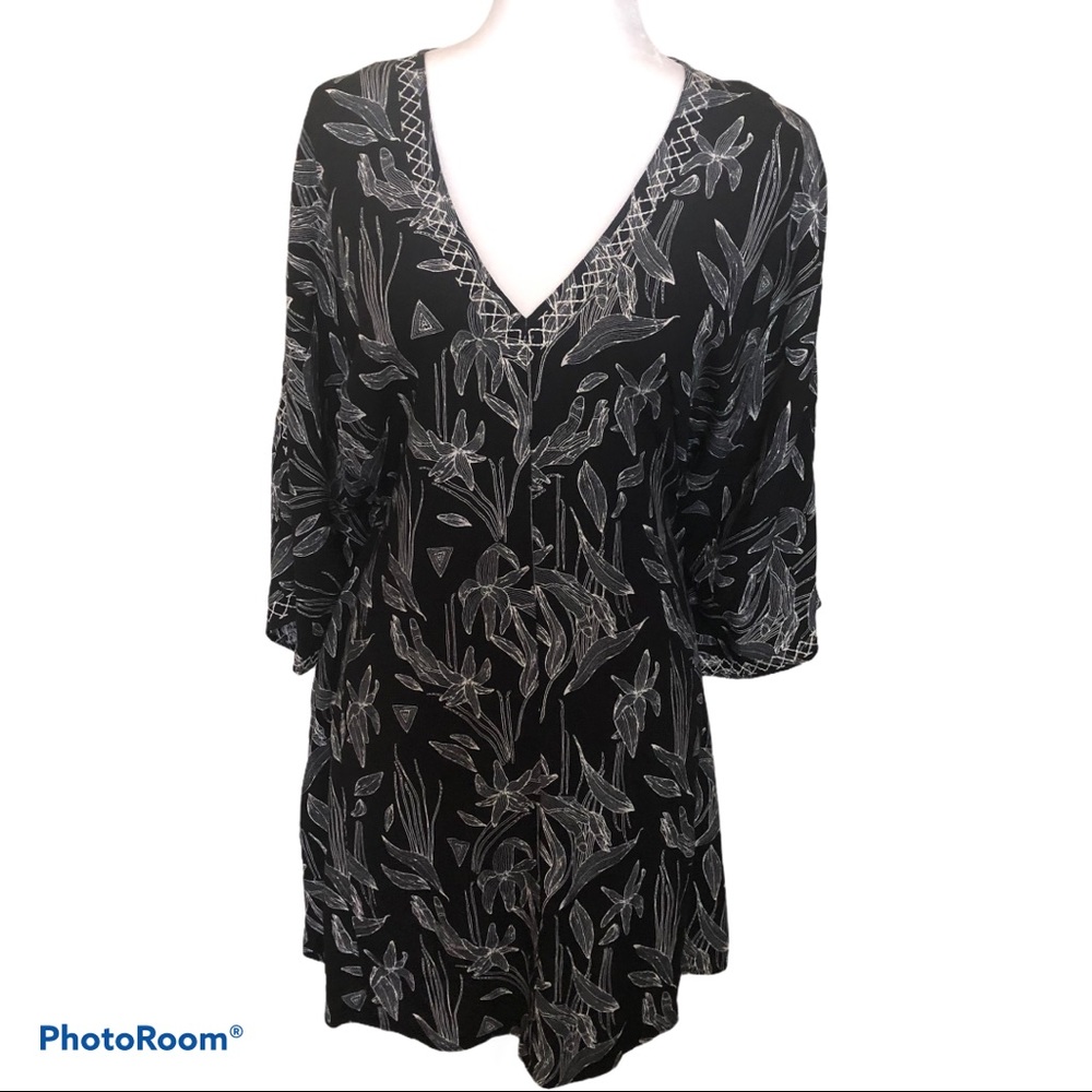 Tavik NWT shay short dress cover up black orchid